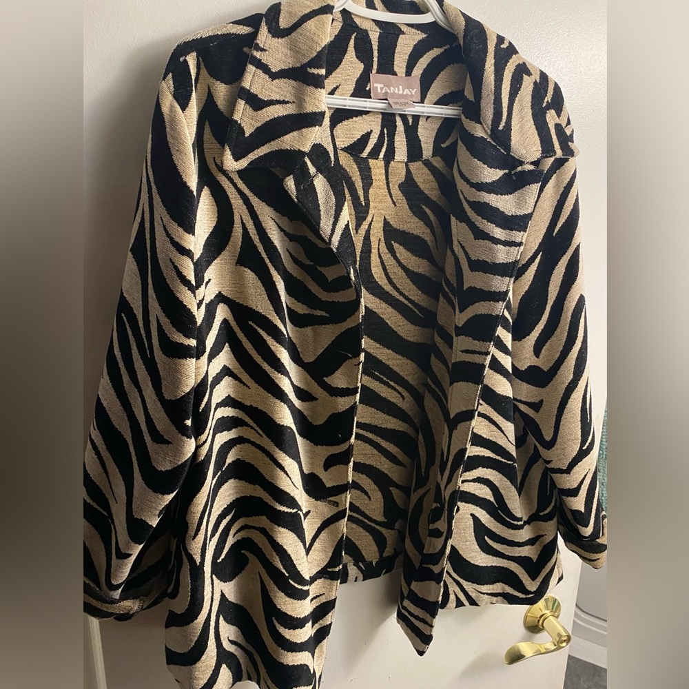 TanJay Black and Cream Animal Print Jacket